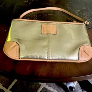Coach wristlet in good condition